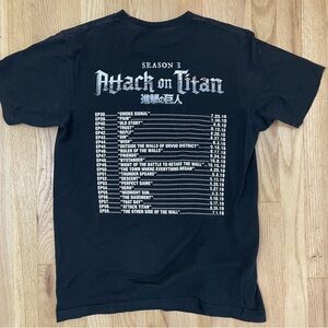 Attack on Titan T-Shirt Medium Black Season 3 Hot Topic Anime TV Show
